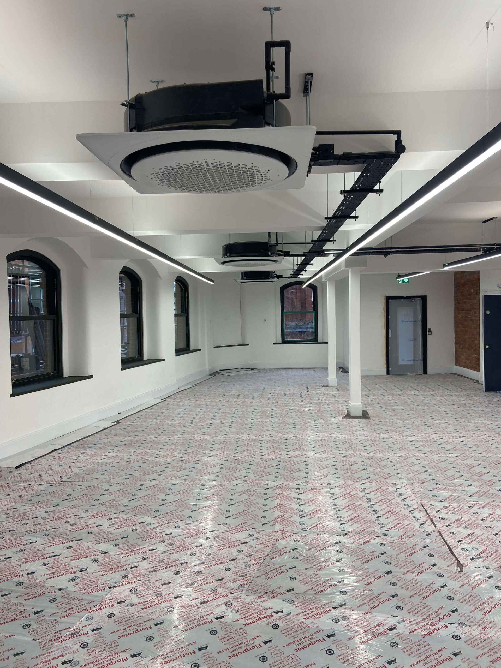 pas-air-conditioning-installation-commercial-manchester-4